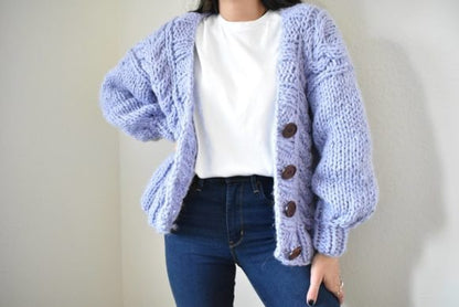 Lavanda Cardigan – Oversized Chunky Cable Knit Pattern